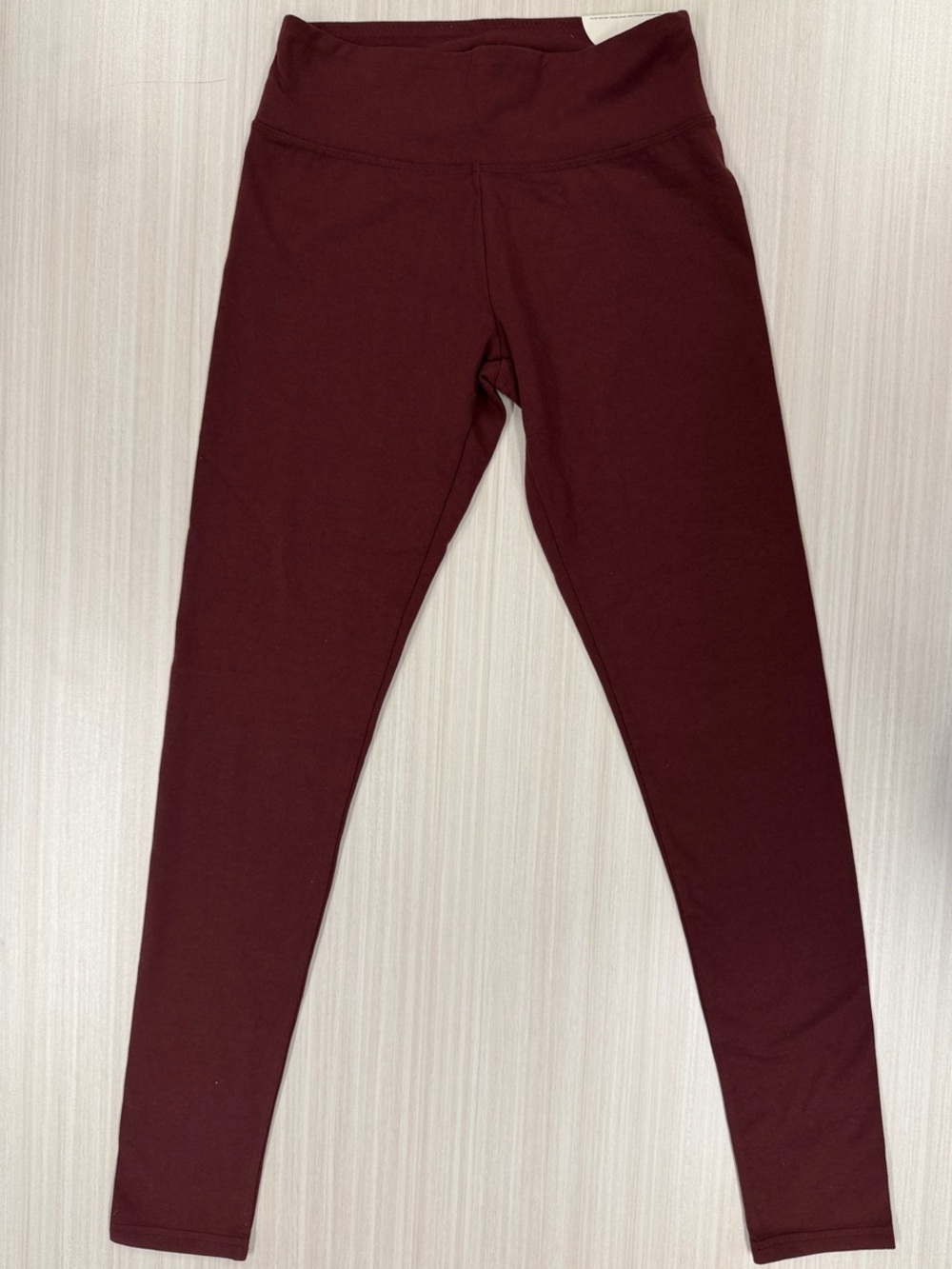 aerie Burgundy High-Waist Leggings. Waist 12-14”. Rise  9”. Inseam 30”